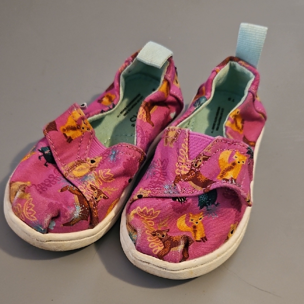 Toms Vibrant Pink Animal Pattern Baby Shoes